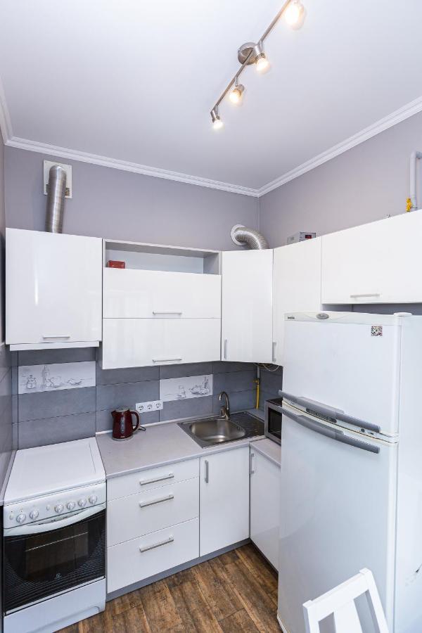 Сучасна Квартира У Львові Вулиця Дарії Гусяк 9 Exterior foto